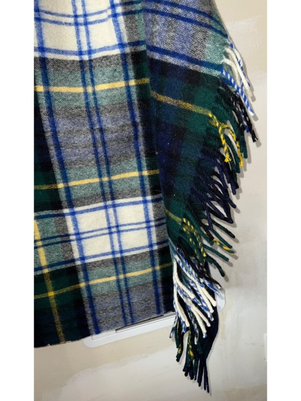 Vintage Wool Plaid Blanket Fringe Made In England Strawbridge & Clothier Tartan - Picture 6 of 7